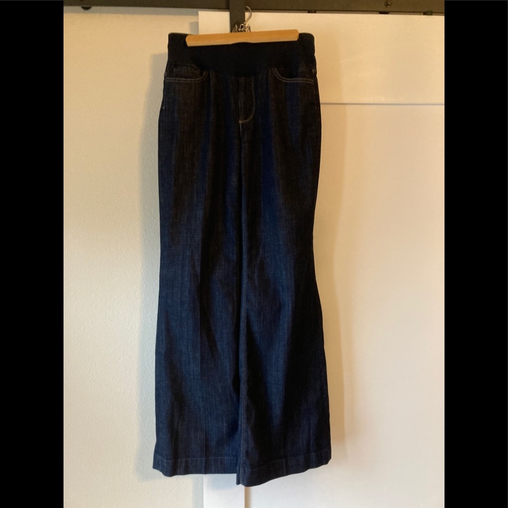 A pea in a pod- 7 for all mankind maternity jeans